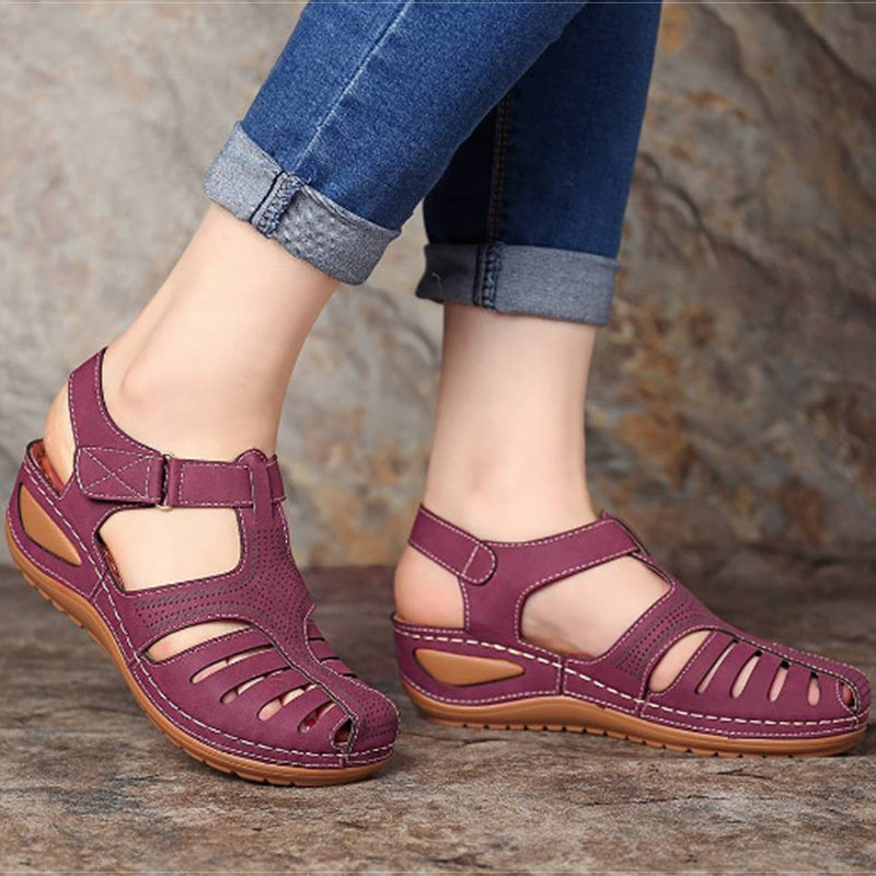 Leni – Comfortable sandals with a slight heel