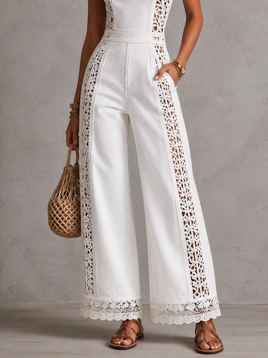 Lova™ | Boho-jumpsuit van wit denim met vierkante hals, gehaakt kant en wijde pijpen