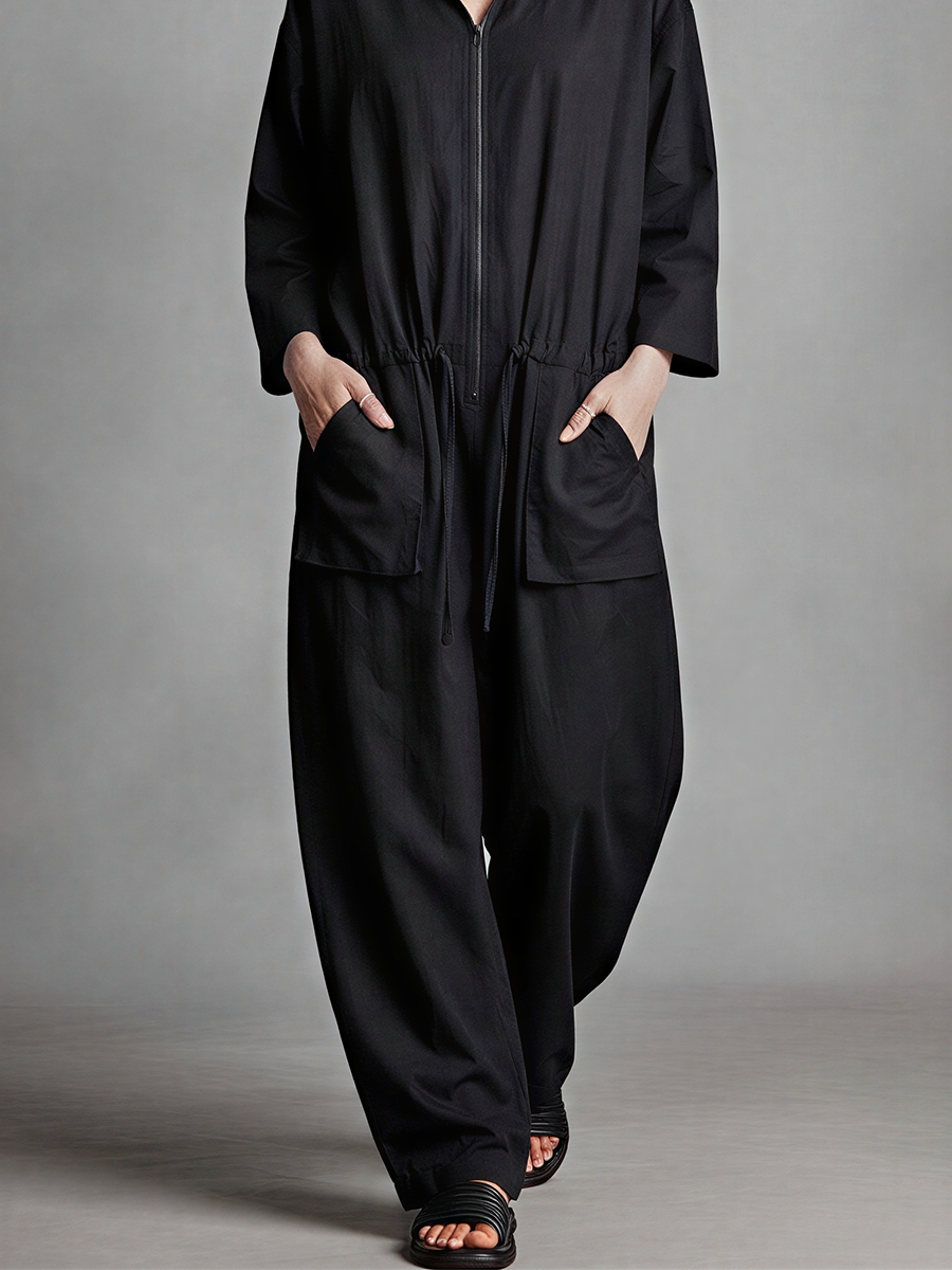 Narelle™ | Zwarte jumpsuit van linnenmix, met capuchon, doorlopende ritssluiting met wijde pijpen