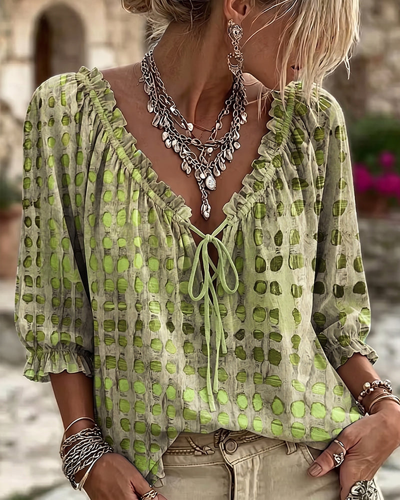 Cornelia | Blouse met stippen en veters