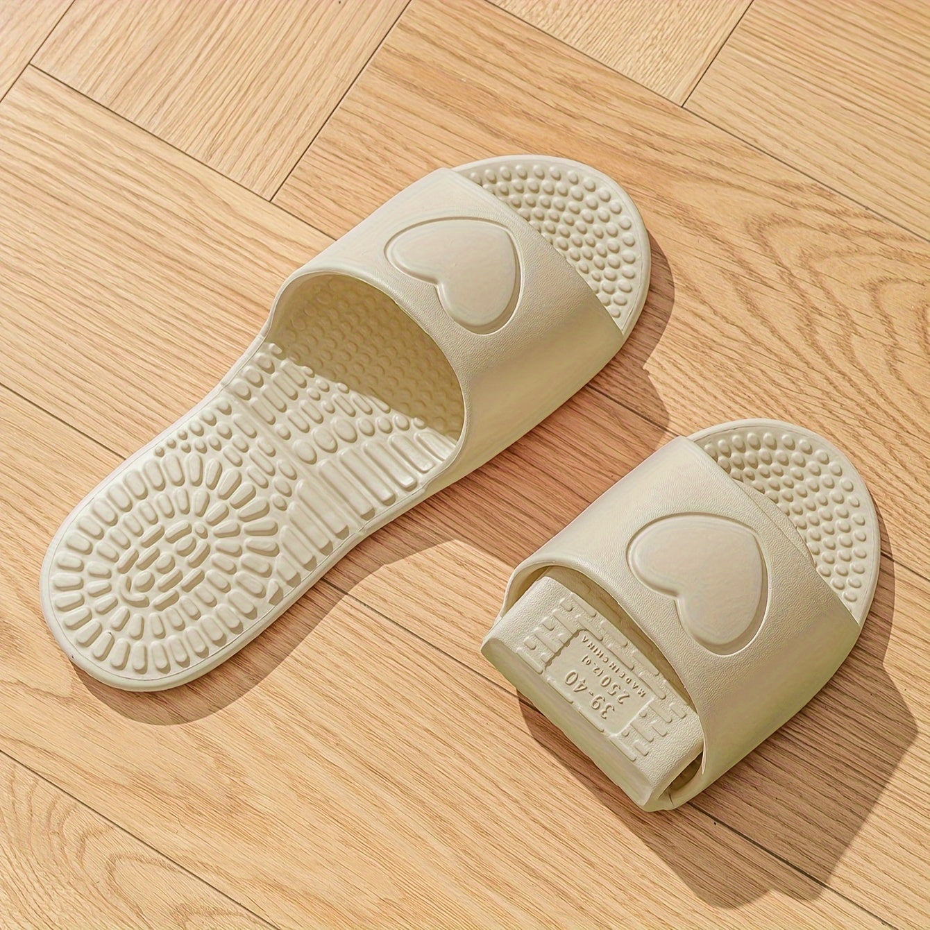 Erin - Foldable Travel Slippers