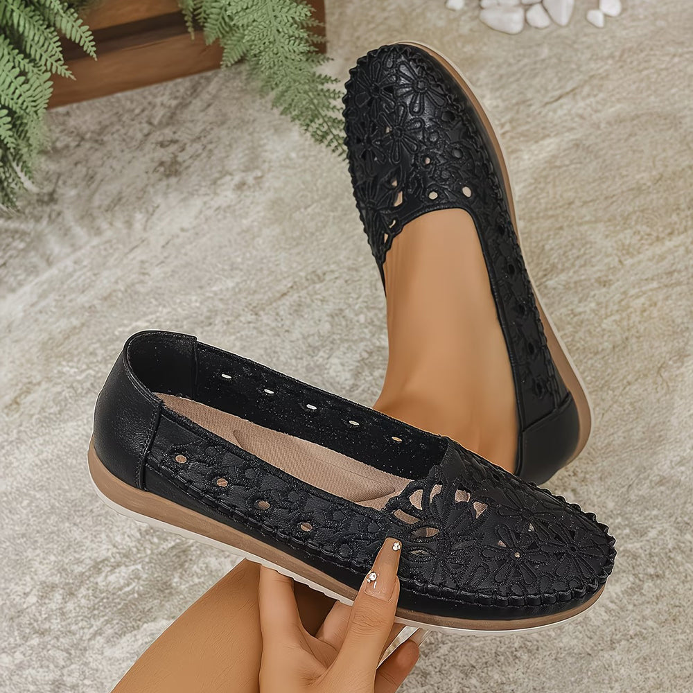 Linda - Orthopedic moccasins with Hollow embroidery