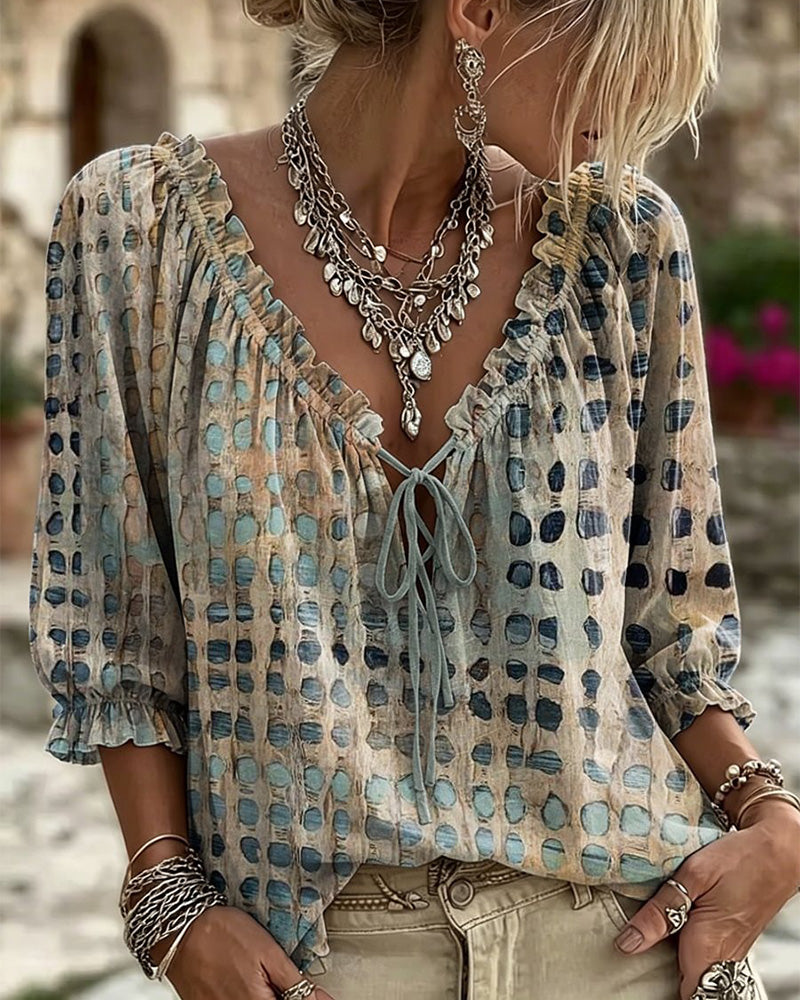 Cornelia | Blouse met stippen en veters