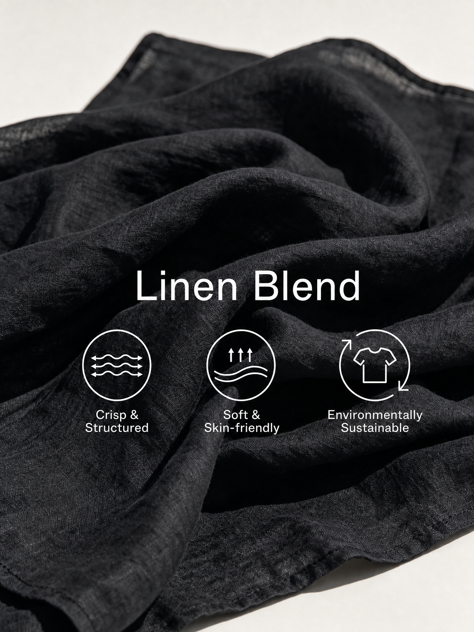 Nynke™ | Minimalistische, effen zwarte maxi-jurk met gerimpelde halslijn en spaghettibandjes