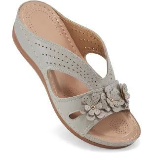 Sylvia™ | Orthopedische sandalen, met wigvormige hak, dikke zool en holle klinknagels