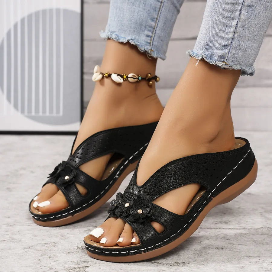 Sylvia™ | Orthopedische sandalen, met wigvormige hak, dikke zool en holle klinknagels
