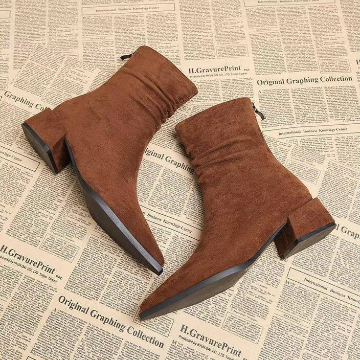 Elia Boots