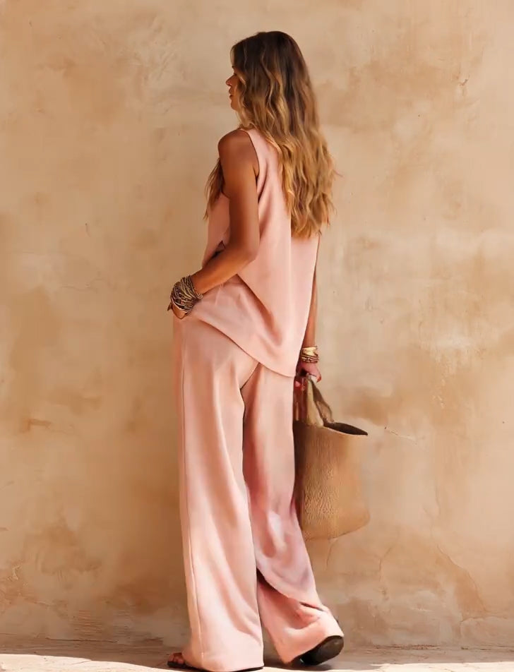 Mila™ | Roze casual set bestaande uit een mouwloze top met één schouderband en een broek