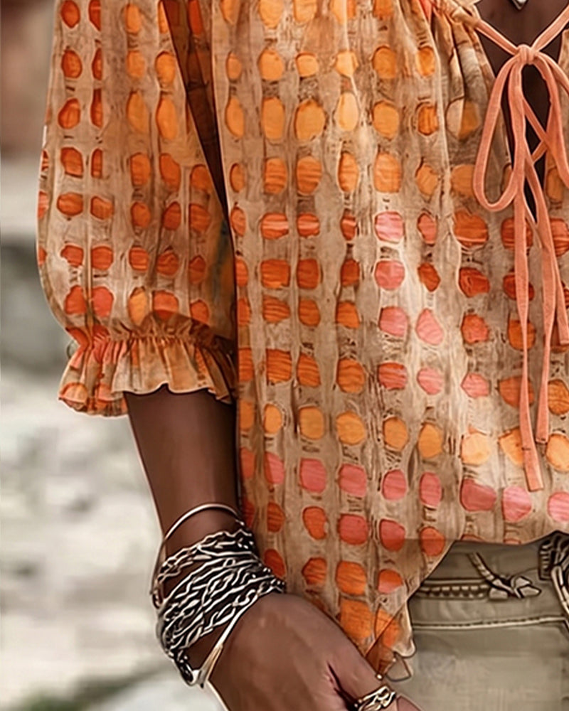 Cornelia | Blouse met stippen en veters