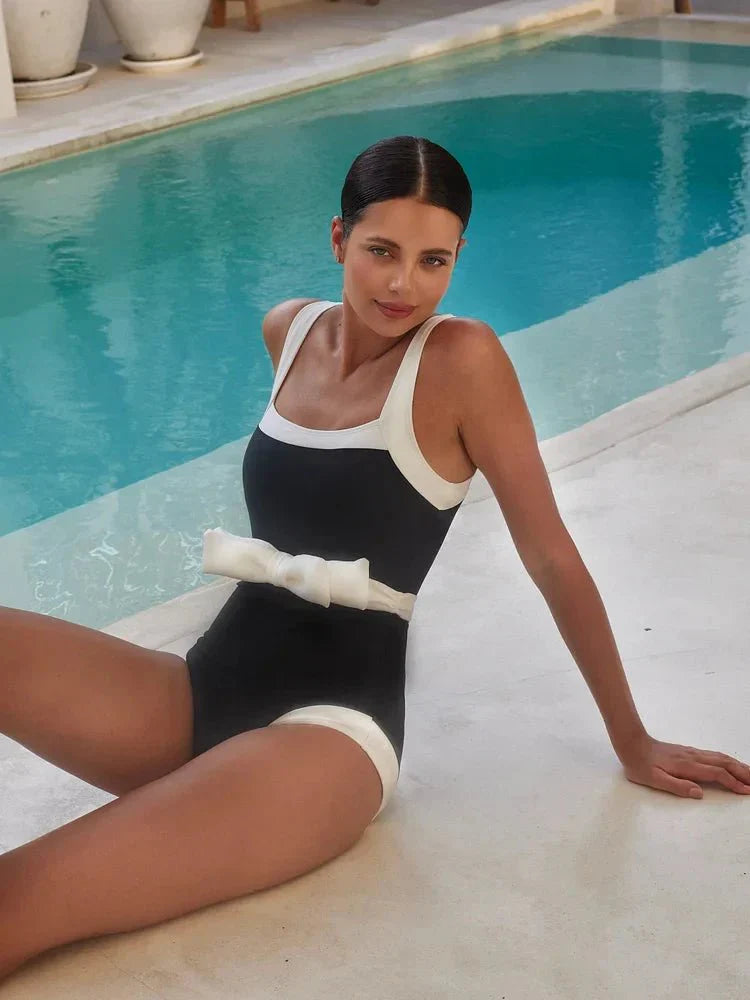 Classy Cute One Piece Badpak