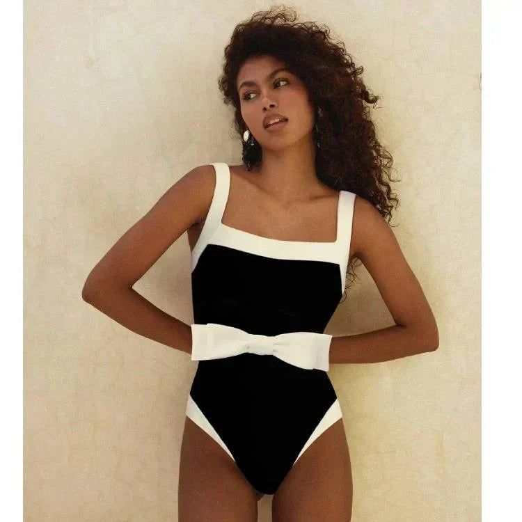 Classy Cute One Piece Badpak