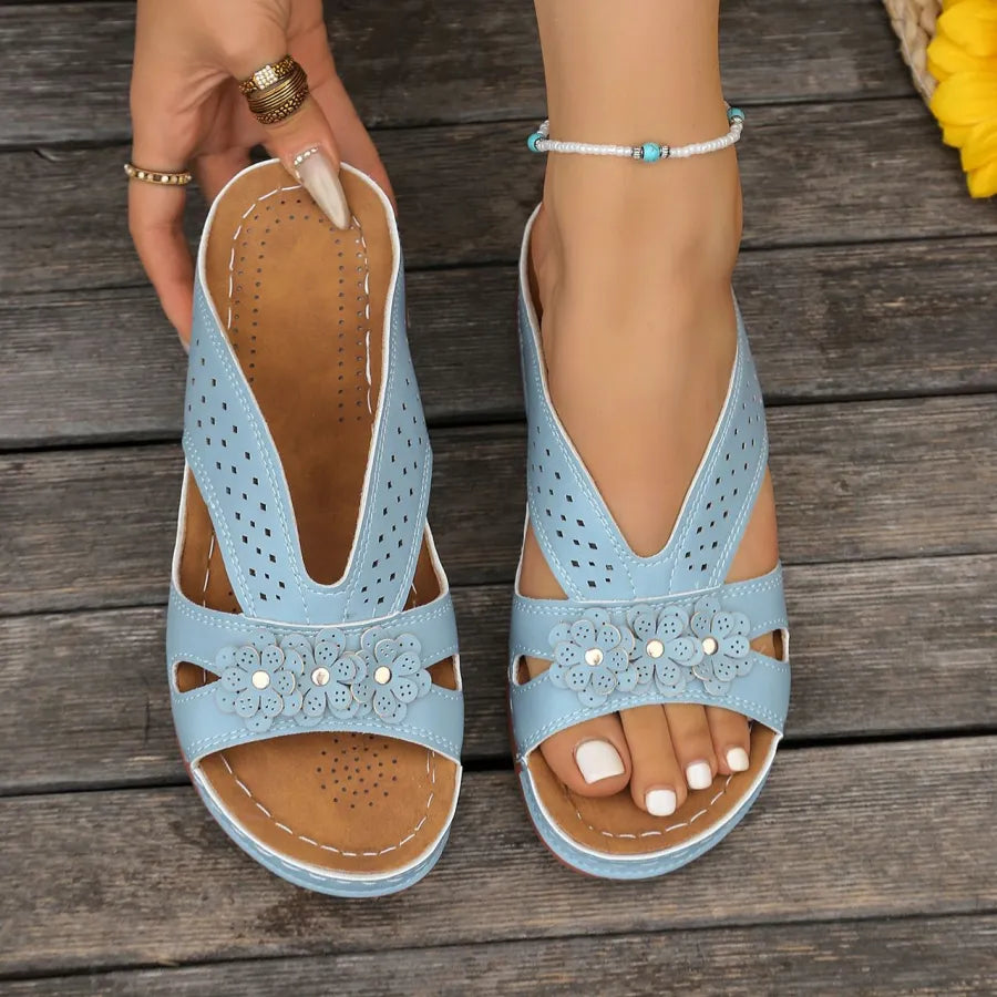 Sylvia™ | Orthopedische sandalen, met wigvormige hak, dikke zool en holle klinknagels