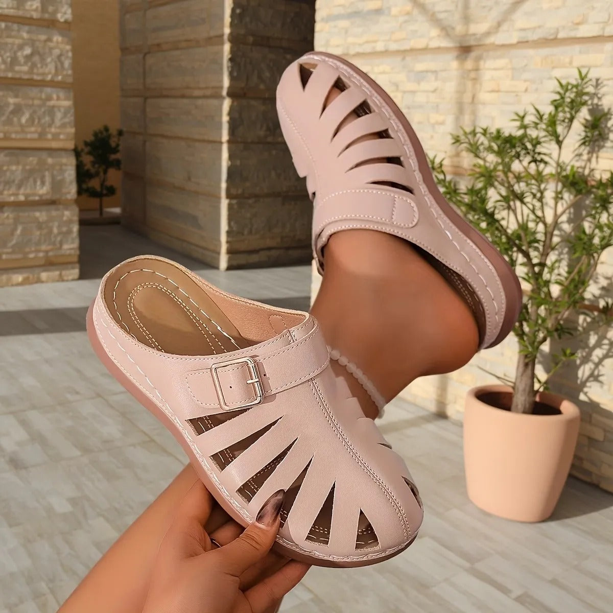 Elisea™ | Stijlvolle en orthopedische sandalen met gesloten teen en holle zool