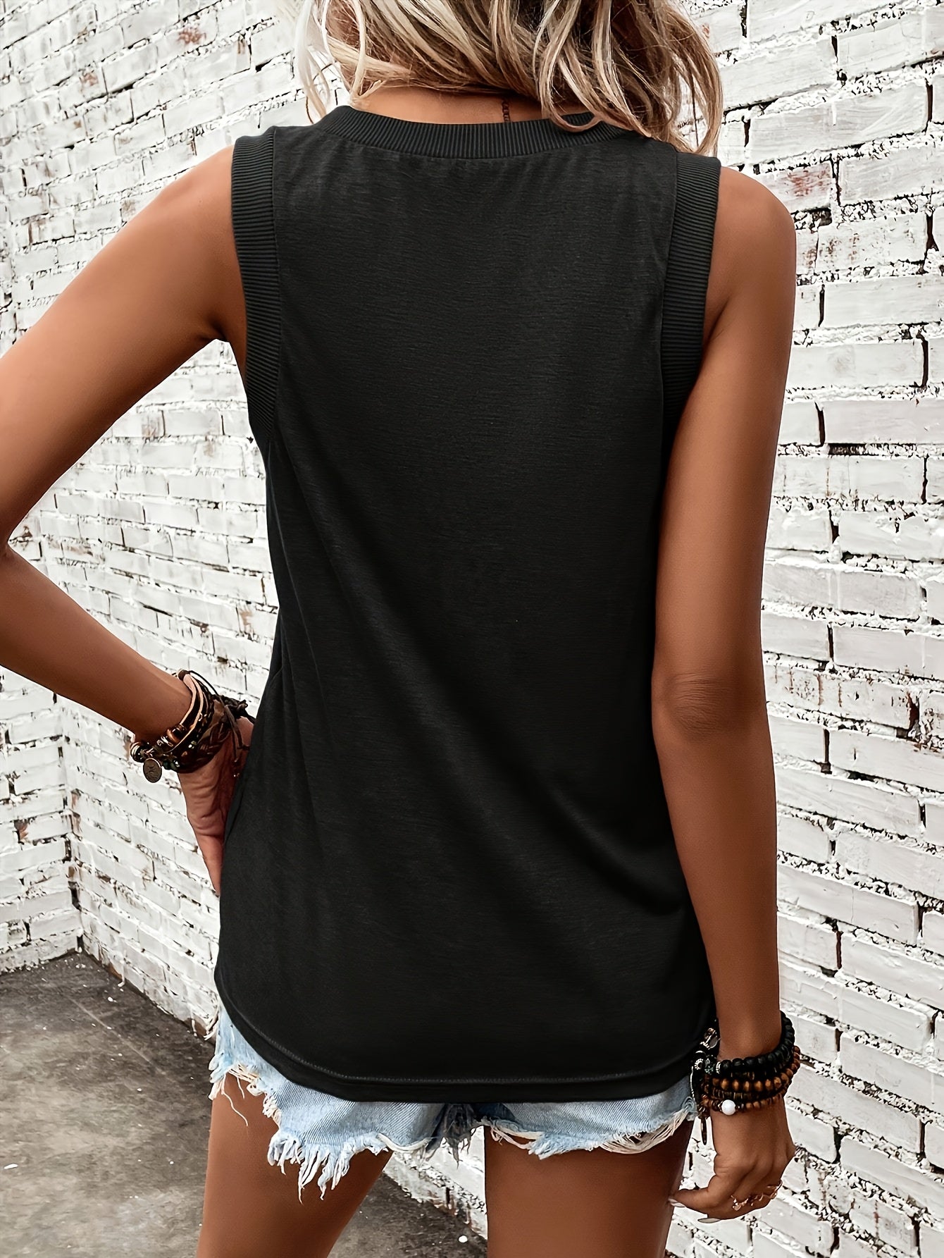Lenora™ | Casual T-shirt met sweetheart halslijn