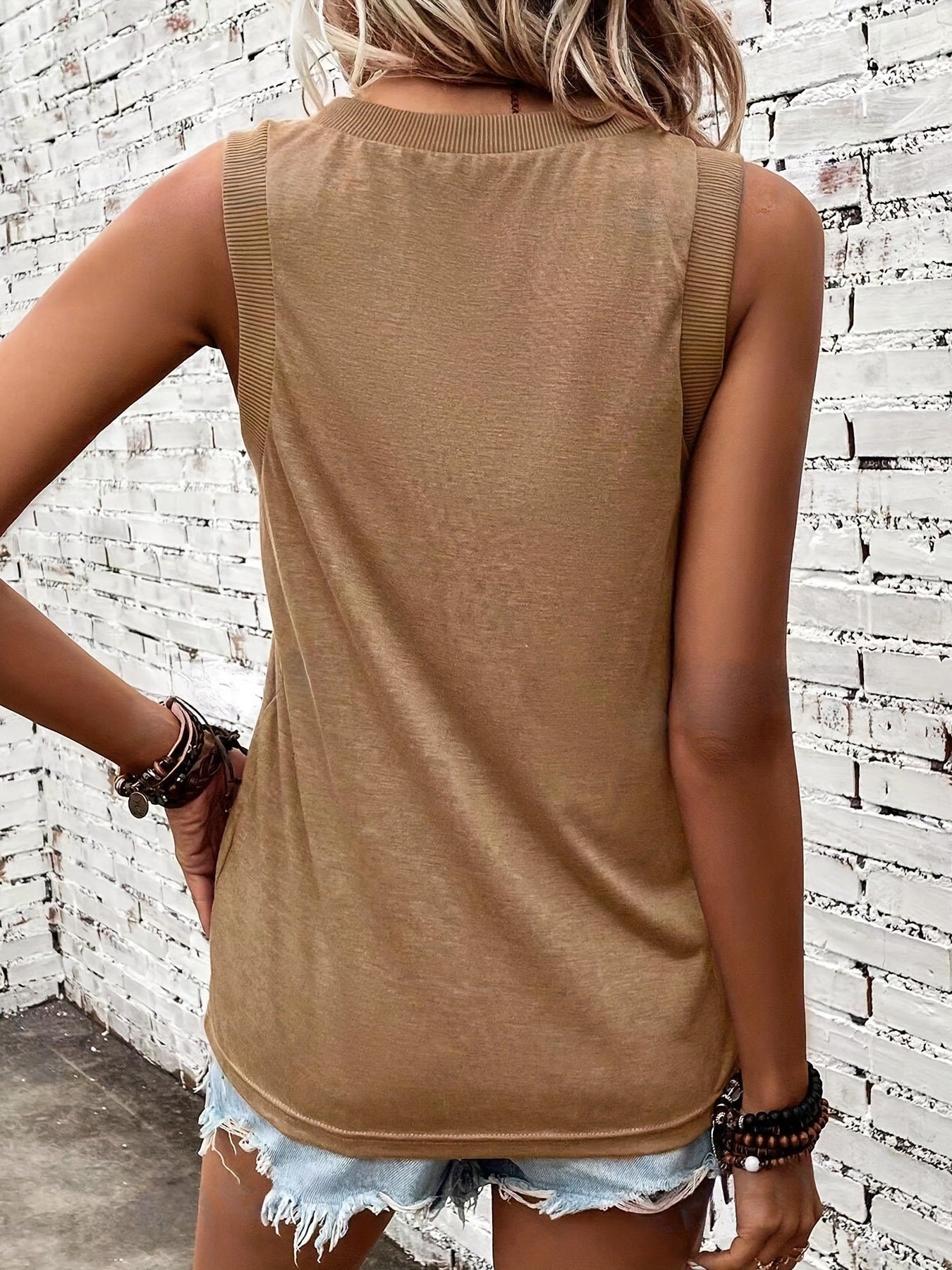 Lenora™ | Casual T-shirt met sweetheart halslijn