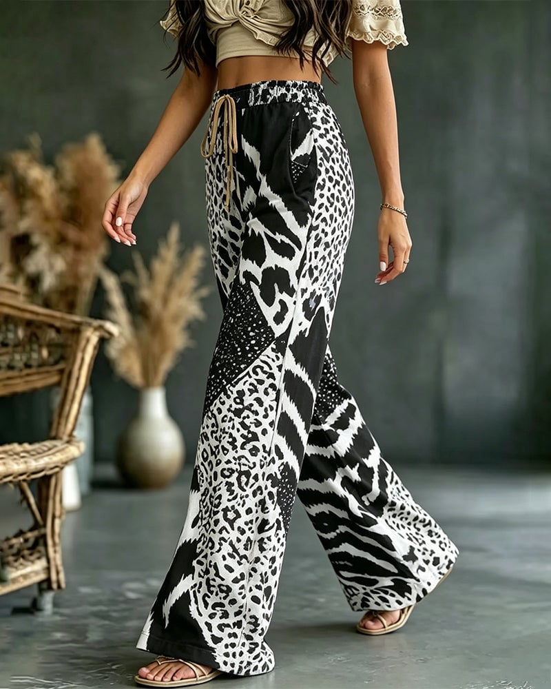 Isa | Broek met luipaardprint, patchwork, wijde pijpen, casual