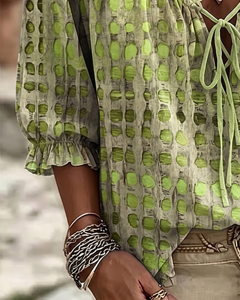 Cornelia | Blouse met stippen en veters