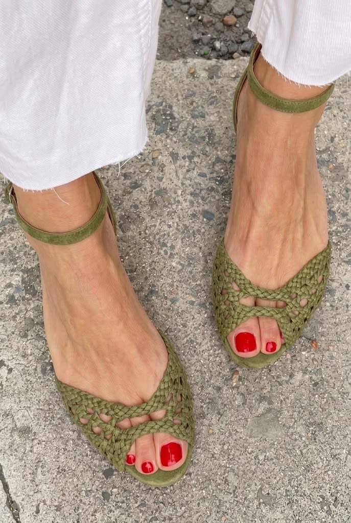 Isadora | Goudkleurige gevlochten sandalen