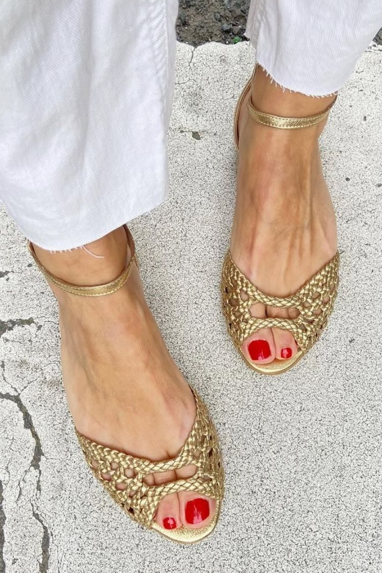 Isadora | Goudkleurige gevlochten sandalen