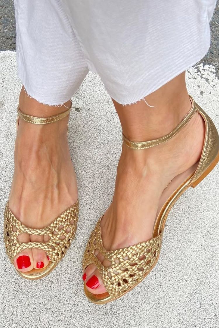 Isadora | Goudkleurige gevlochten sandalen
