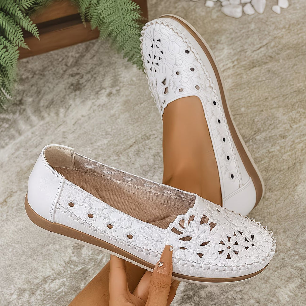 Linda -  Orthopedic moccasins with Hollow embroidery