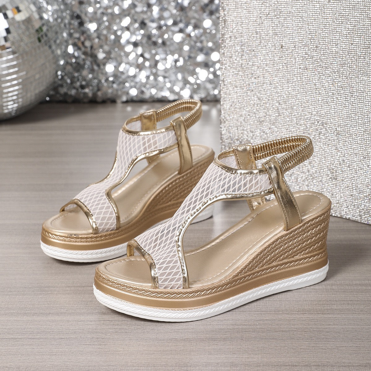 Lunna™ | Elegante orthopedische instapsandalen met sleehak voor dames