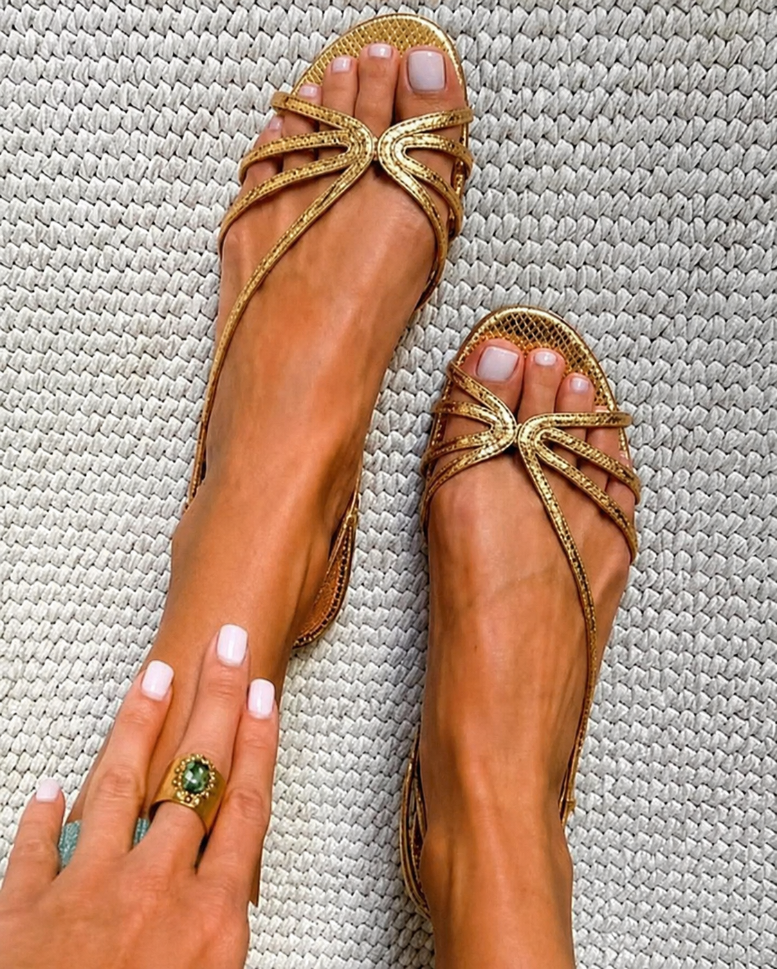 Ginevra | Gouden sandalen: zomerse elegantie