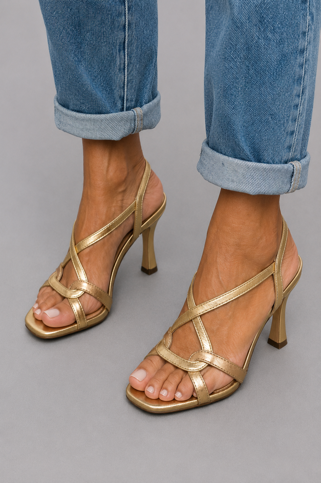 Elisabetta | Gouden sandalen met zomerse charme