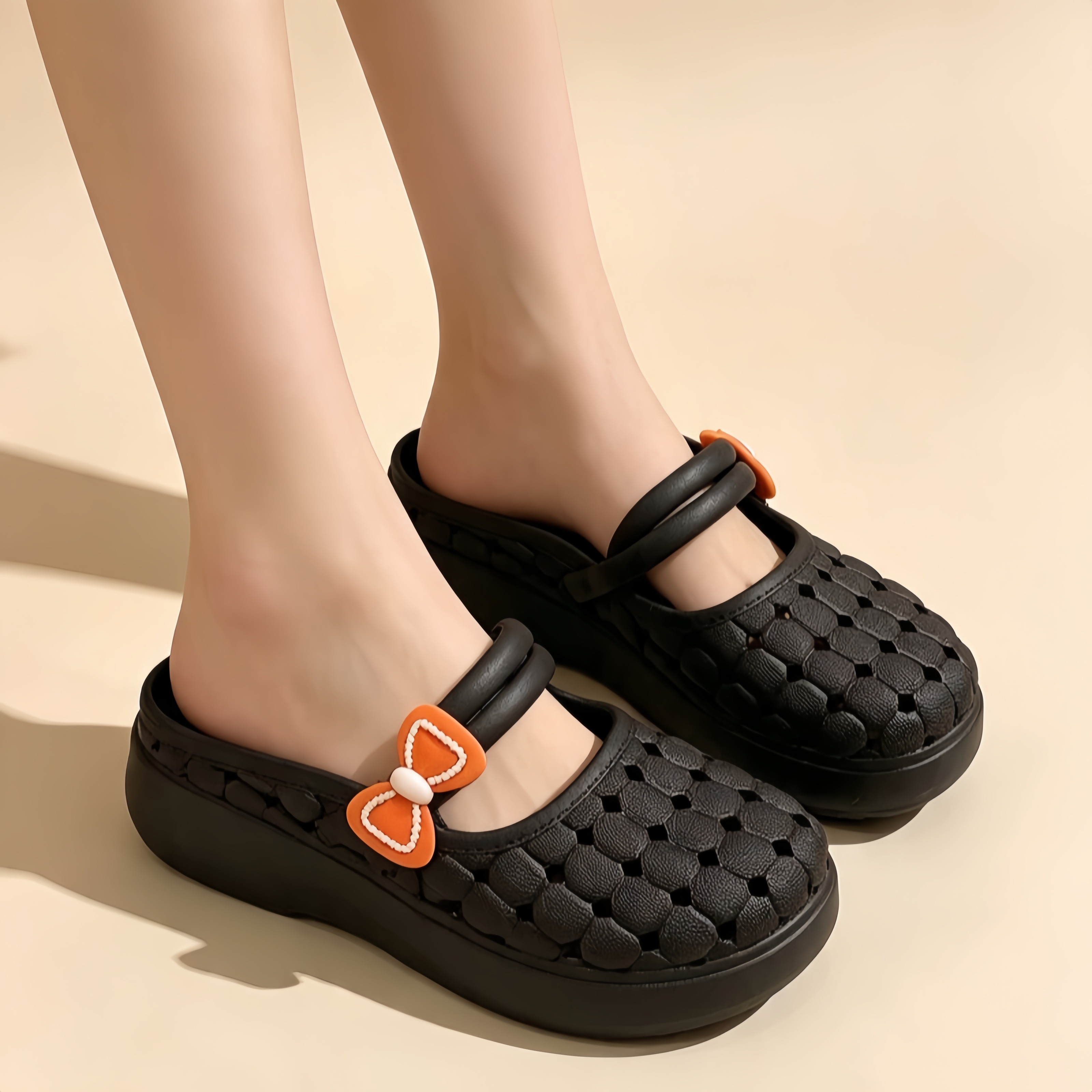 Norene™ | Ademende orthopedische sandalen met opengewerkte strikversiering