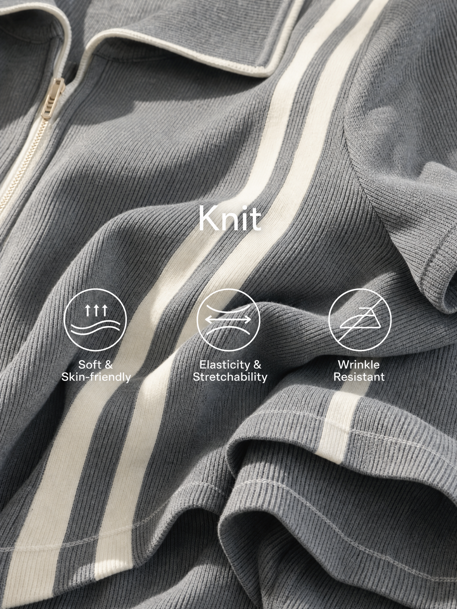Amara™ | Rekbare maxi-jurk van ribgebreid stof met een polokraag met rits en verticale strepen