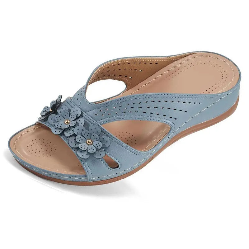 Sylvia™ | Orthopedische sandalen, met wigvormige hak, dikke zool en holle klinknagels