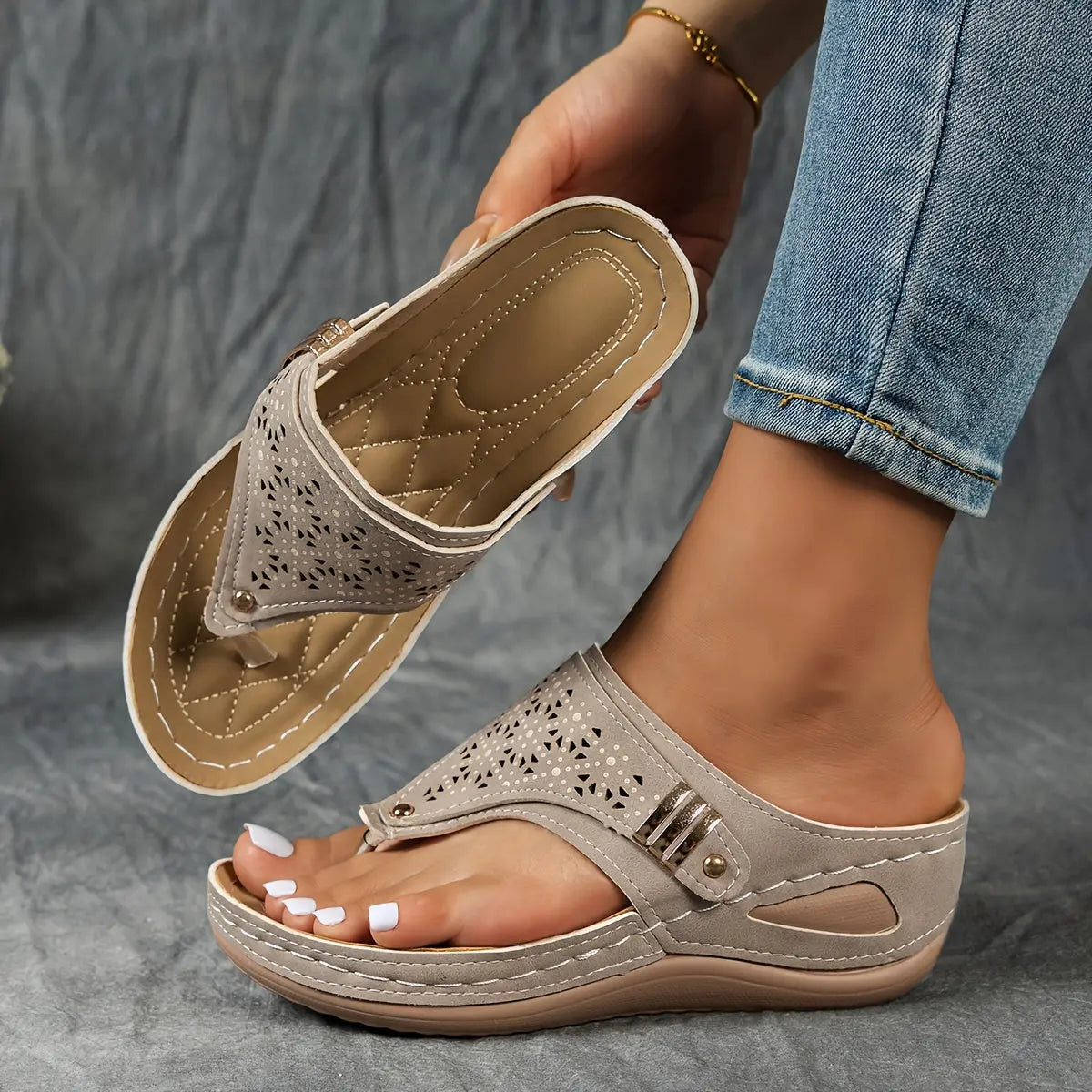 Élodie - Women's Wedge-Toe Sandals