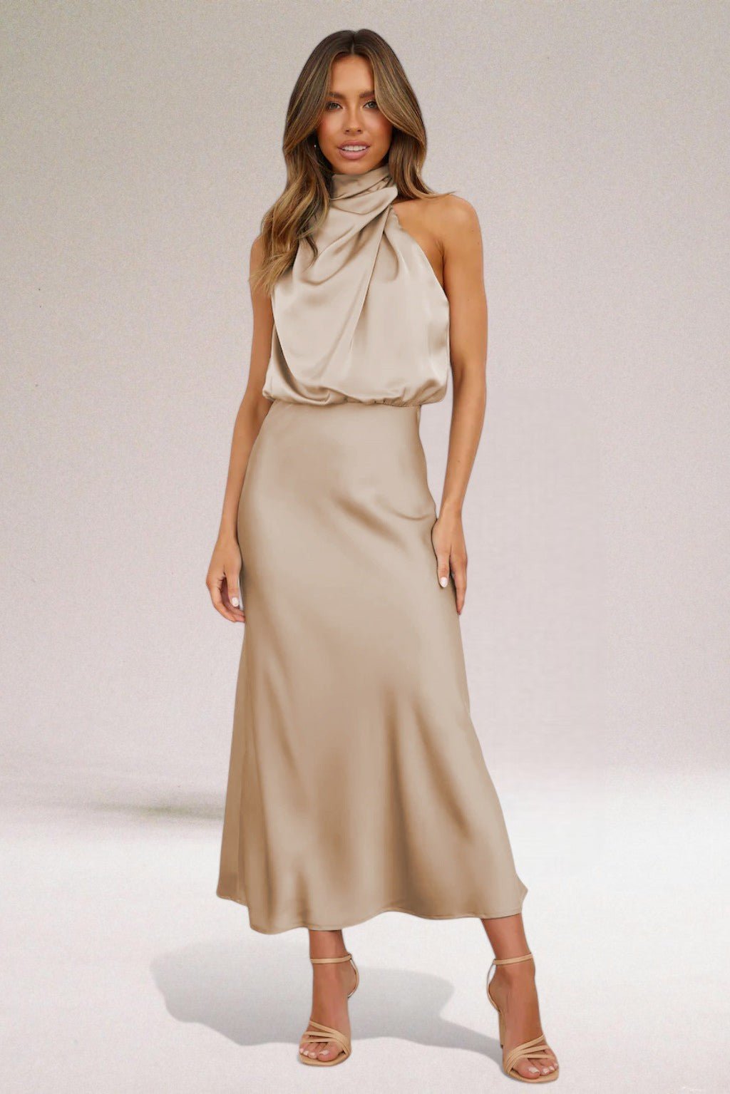 Flavia™ | Glamoureuze satijnen jurk met halter