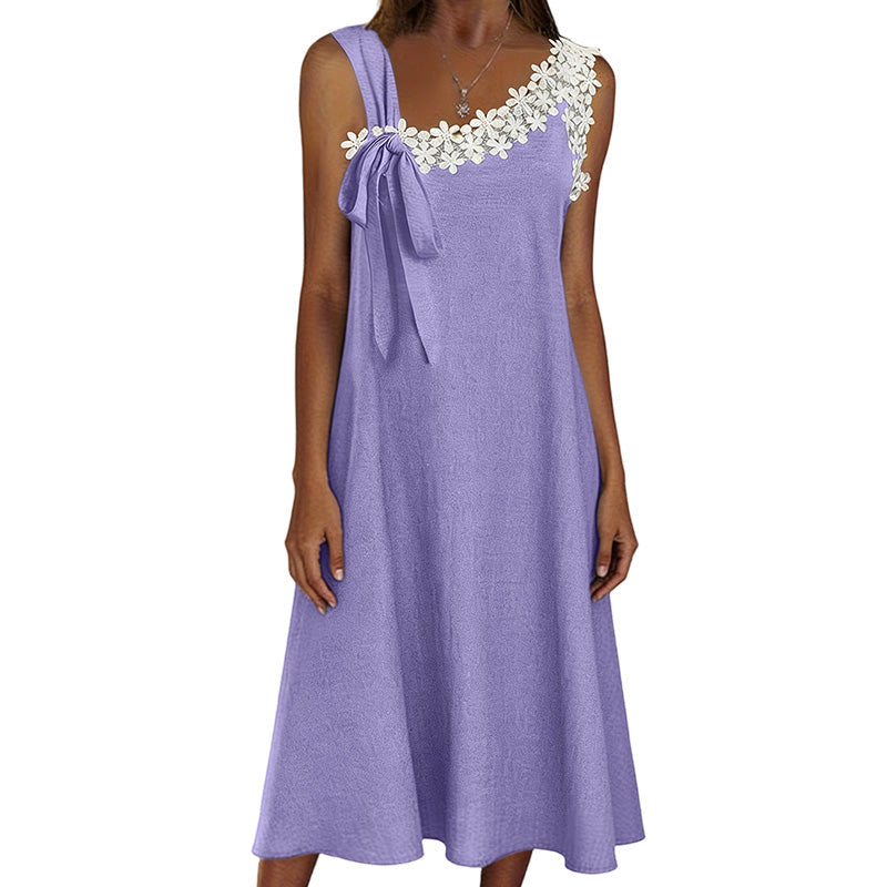 Bellami™ | Zomerfavoriet  Elegante kanten jurk met strikdetail op de schouder